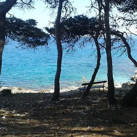 By The Sea,private Parking,sea View,quiet Area,nice Walk By The Sea To Center,wifi,bbq *