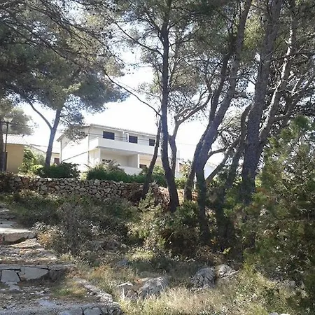 By The Sea,private Parking,sea View,quiet Area,nice Walk By The Sea To Center,wifi,bbq *